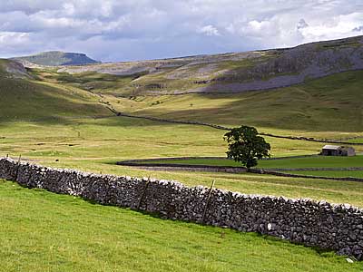 Crummack Dale - Download this Yorkshire Dales Wallpaper